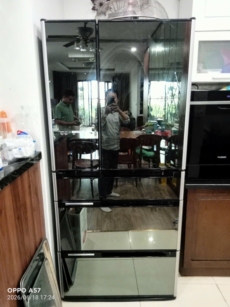 Hình ảnh sửa tủ lạnh hitachi tại nhà